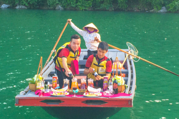 플로팅 바 체험