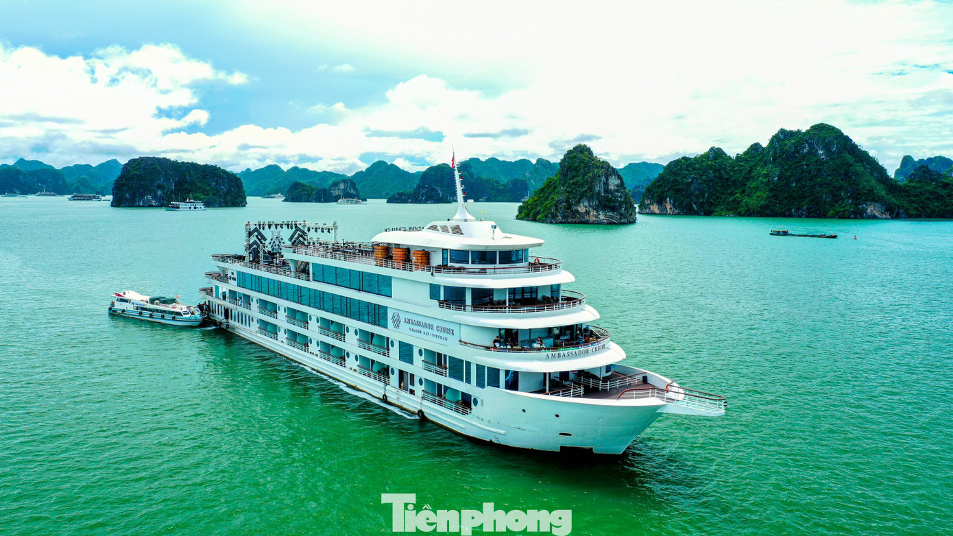 Ha Long Bay